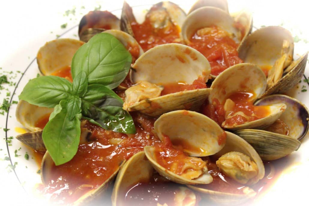 LINGUINE RED CLAM SAUCE