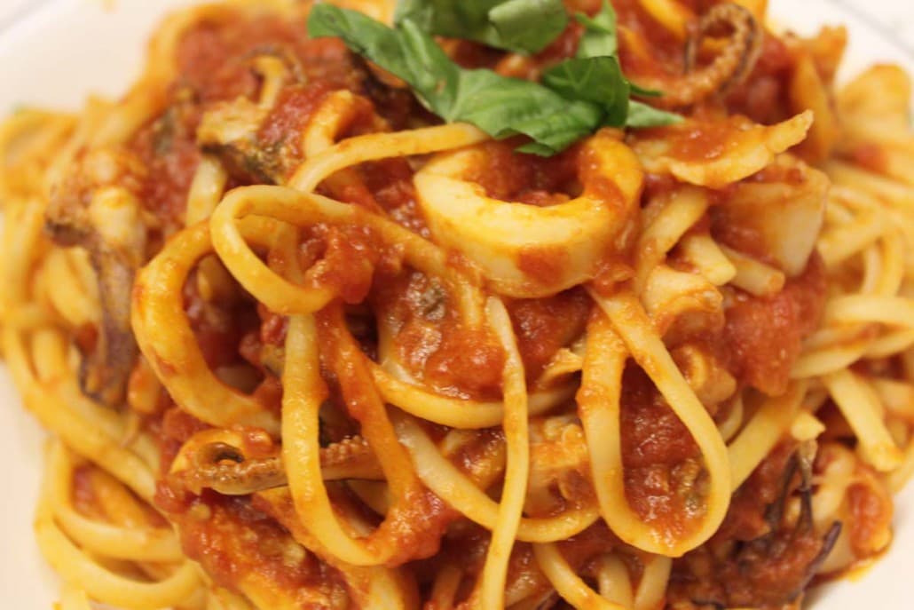 LINGUINE CON CALAMARI